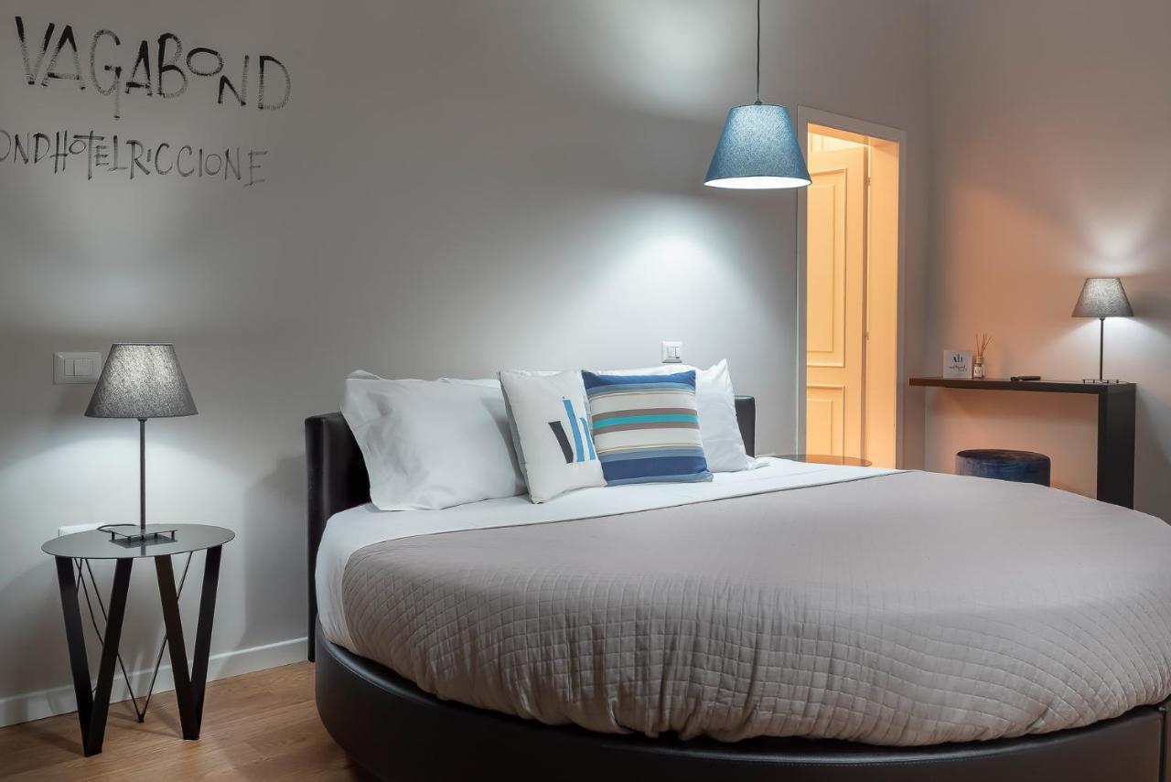 Hotel Vagabond Риччоне Экстерьер фото